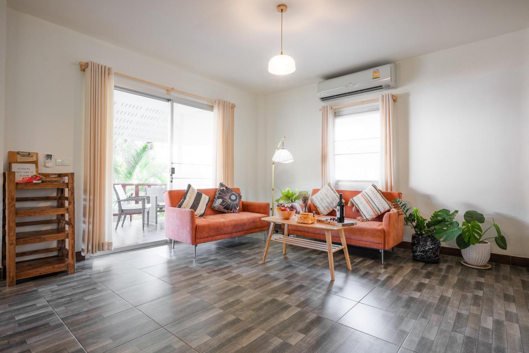 Ela's Apartment *